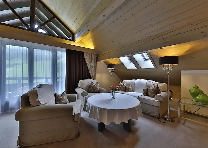 Lamark 4* Hochfügen